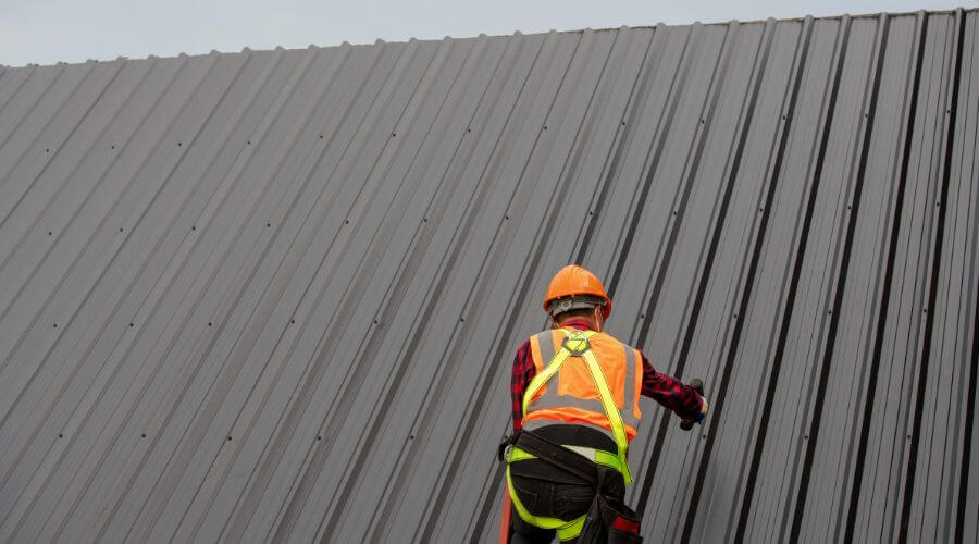 Professional gutter cleaning in Ohatchee, AL